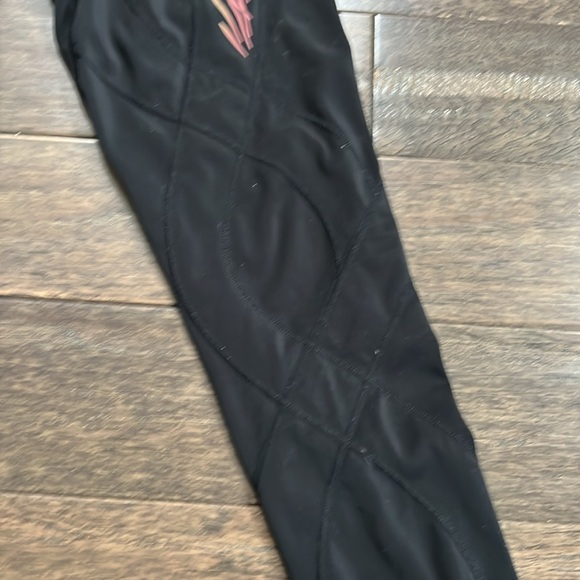 Cw-x compression pants with extra knee support size medium black - Picture 5 of 6